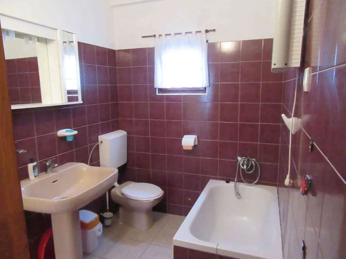 Apartment In Razanac/Zadar Riviera 8227 Kroatien